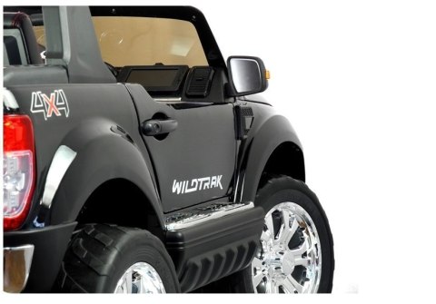 Auto na akumulator Ford czarny 4x4 2,4G Auto na akumulator Ford czarny 4x4 2,4G